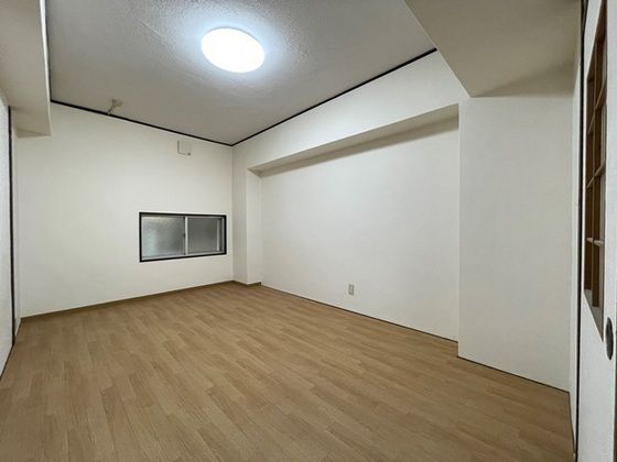 ベッドルーム
