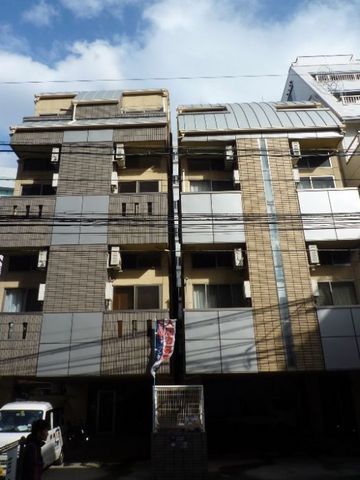 イル・グラッツィア博多駅東2の外観画像
