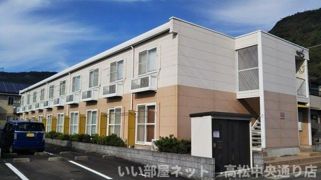 レオパレスニュー屋島の外観画像