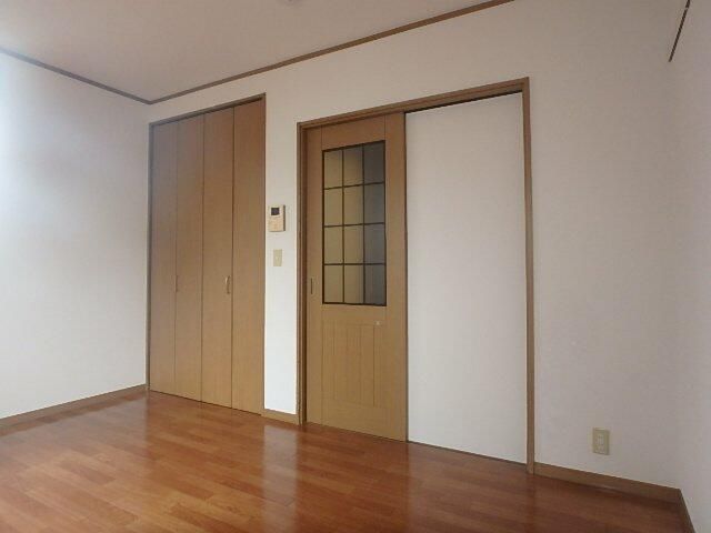 ベッドルーム