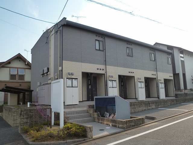 レオパレスドエール28の外観画像