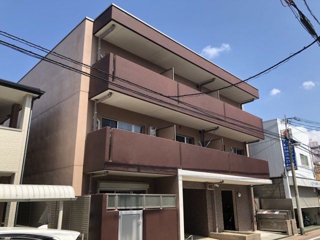 ワイハイツ栄和の外観画像