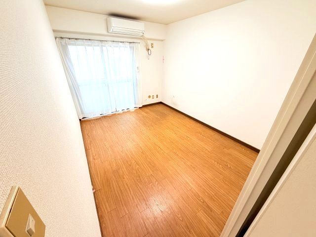 ベッドルーム