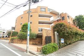 ラ・コリーヌ神宮前の外観画像