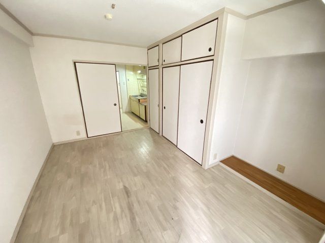ベッドルーム