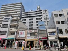 ノアーズアーク桃谷駅前の外観画像