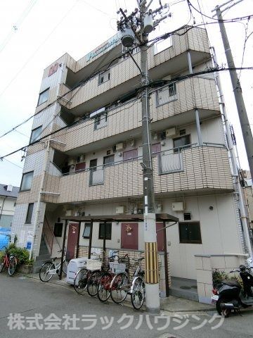 ポインセチアの外観画像
