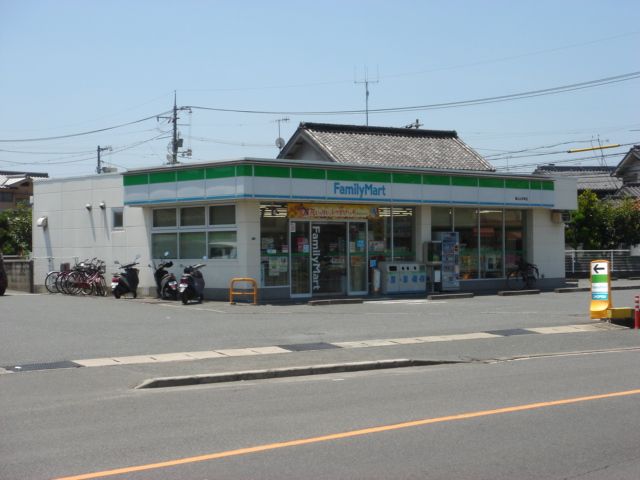 近くに施設あり