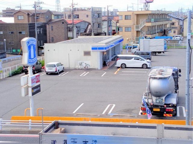 近くに施設あり