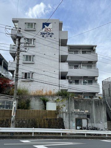 スカイコート横浜石川町の外観画像