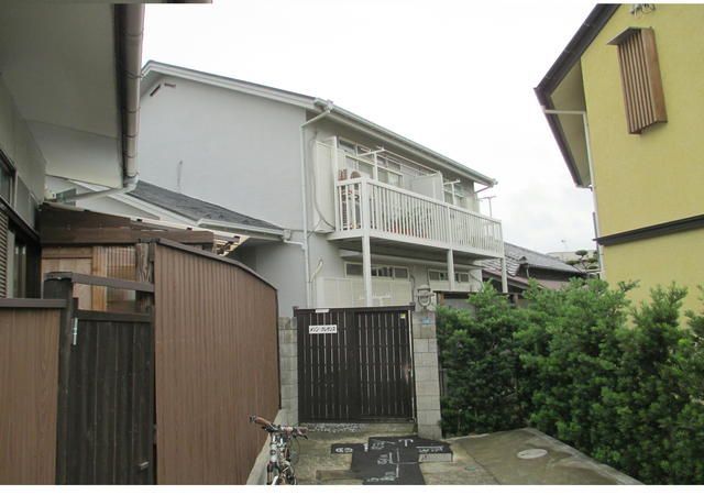 メゾンクレサンスの外観画像