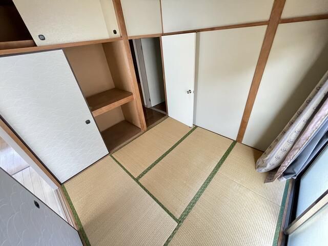 ベッドルーム