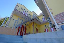 ユナイト弘明寺フィンズベリーの外観画像