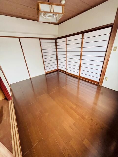 ベッドルーム