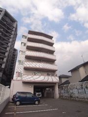 ロワールマンションロゼ吉塚の外観画像
