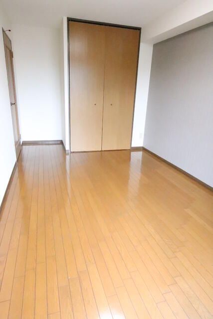 ベッドルーム