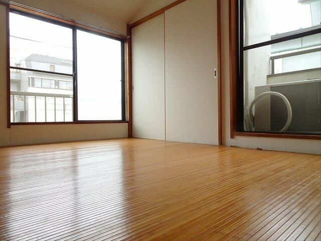 ベッドルーム