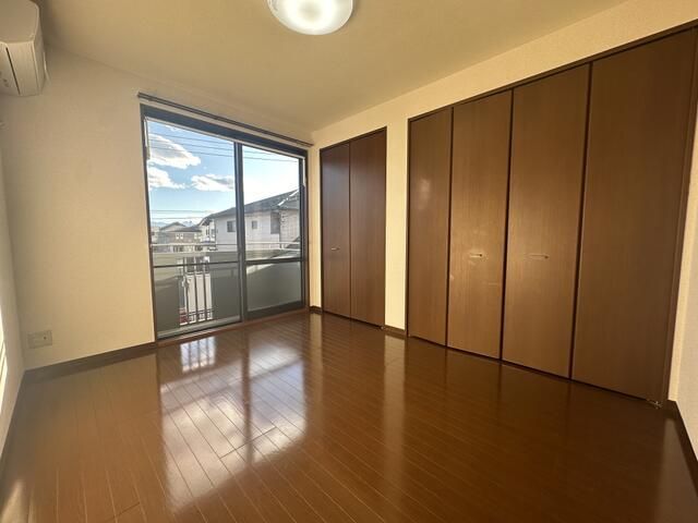 ベッドルーム