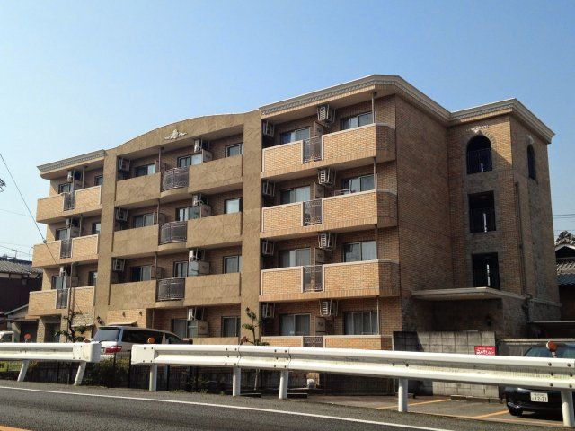 シャトー同志社前の外観画像