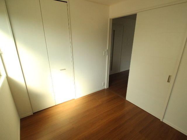 ベッドルーム