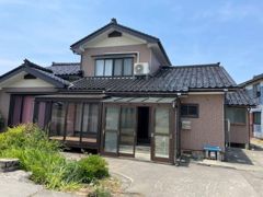 朝日町倉庫・車庫付き戸建て住宅の外観画像