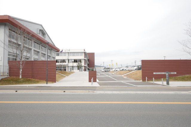 宮若西中学校(790m)