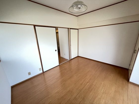 ベッドルーム