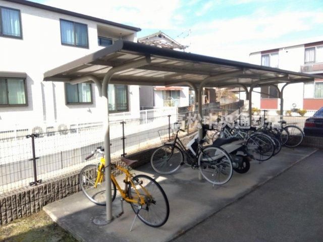 近くに施設あり