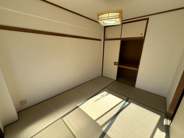 ベッドルーム