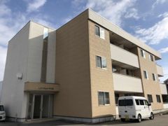 ブライトコート中川原の外観画像