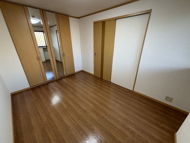 ベッドルーム
