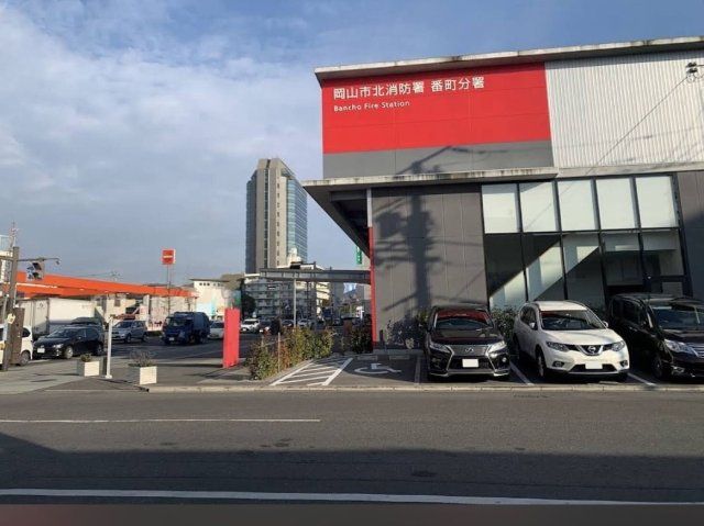 近くに施設あり