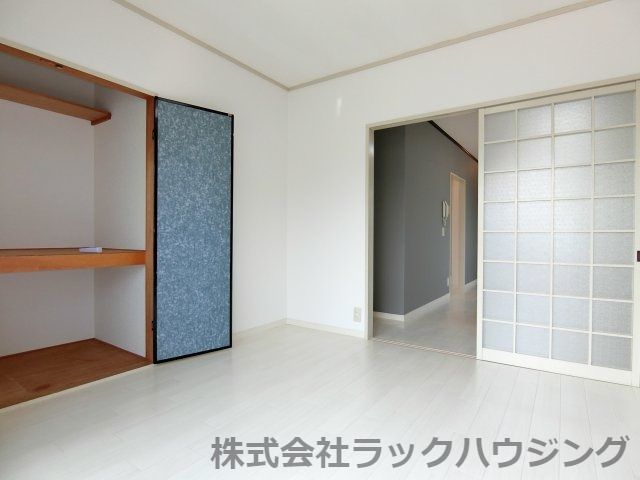 ベッドルーム