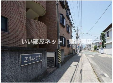 近くに施設あり