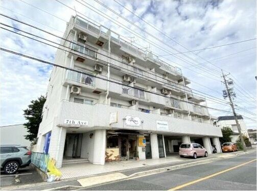 7th Aveの外観画像