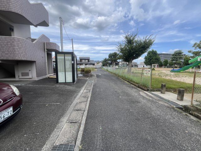 近くに施設あり