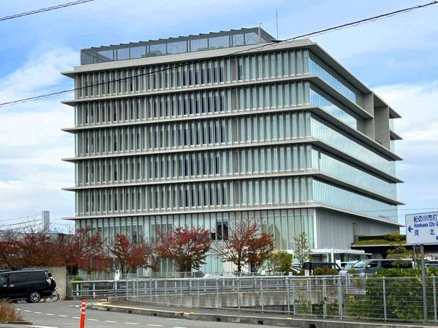 近くに施設あり