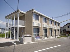 レオパレス鹿道の外観画像