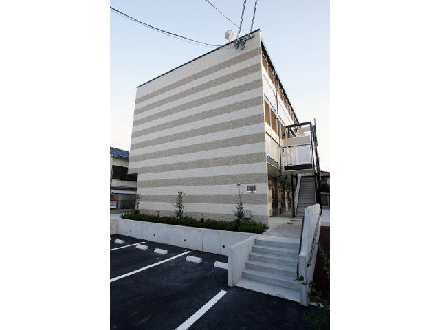 レオパレス南加賀屋の外観画像