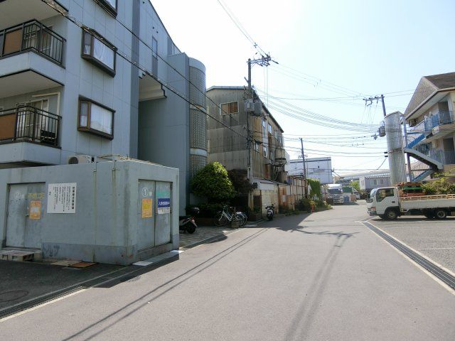 近くに施設あり