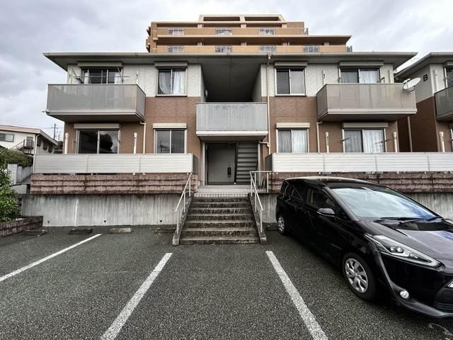 フローラ A棟の外観画像