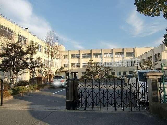 治田少学校（小学校）まで1033m