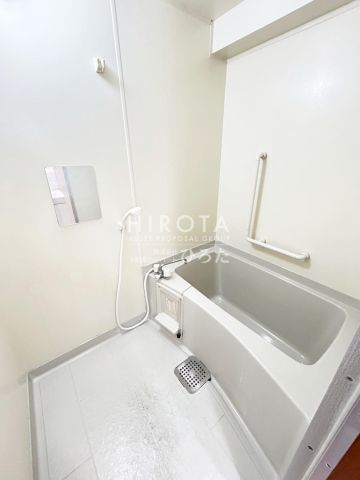 株式会社コスモス薬品／ディスカウントドラッグコスモ(1733m)