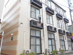 レオパレスシャルマン伊勢の外観画像