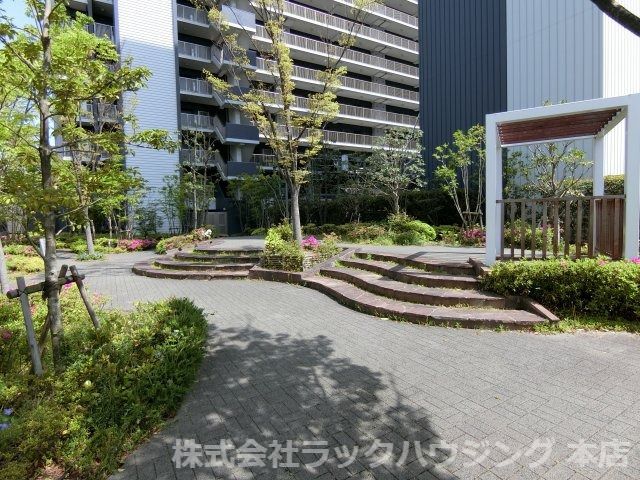 近くに施設あり