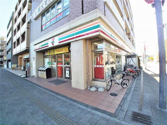 近くに施設あり