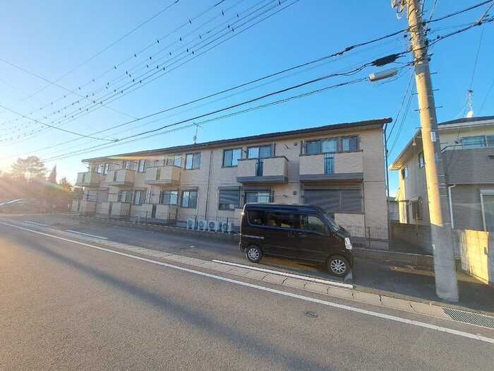 アネシスの外観画像