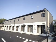 レオパレスNEO田辺の外観画像