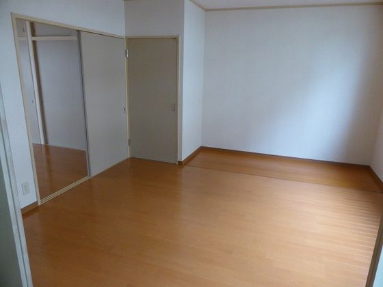 ベッドルーム
