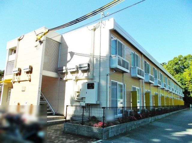 レオパレス三田ウチダ3号館の外観画像